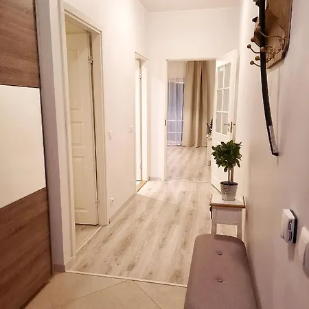 Sand Beach Apartment *